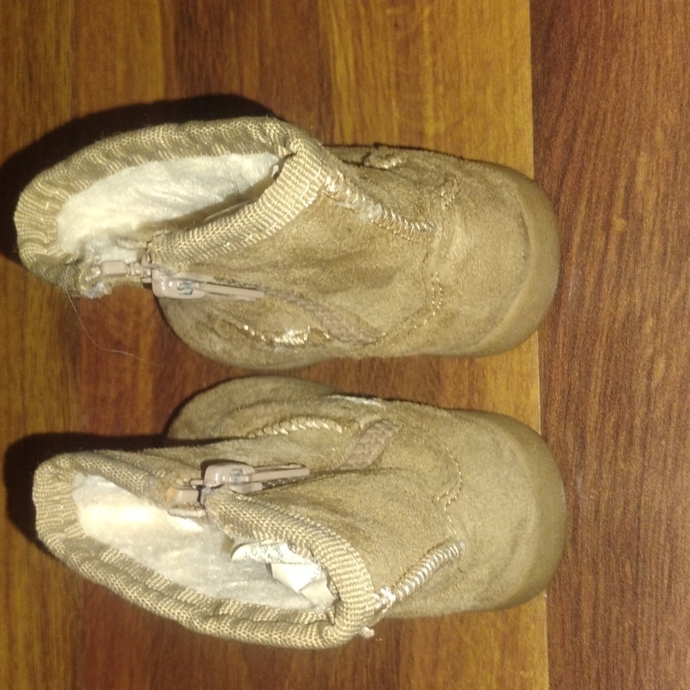Boots - Picture 2 of 3
